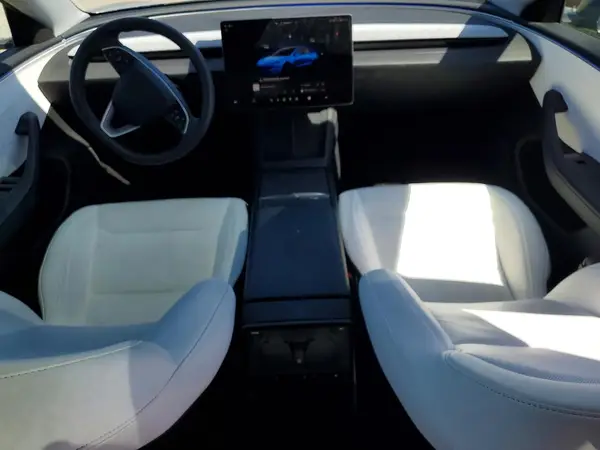 5YJ3E1EA5SF003504 2025 TESLA MODEL 3 - Image 8