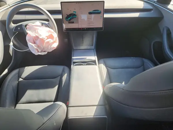 5YJ3E1EA5SF004152 2025 TESLA MODEL 3 - Image 8