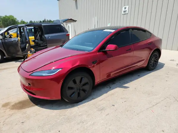 5YJ3E1EA5SF007908 2025 TESLA MODEL 3 - Image 1