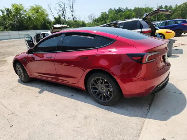 5YJ3E1EA5SF007908 2025 TESLA MODEL 3 - Image 2