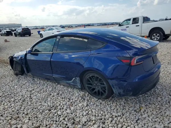 5YJ3E1EA5SF009920 2025 TESLA MODEL 3 - Image 2