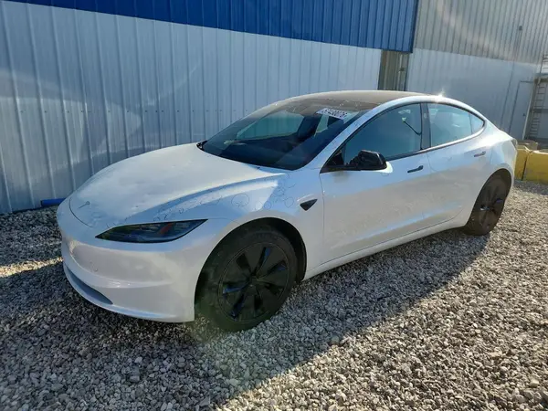 5YJ3E1EA5SF009979 2025 TESLA MODEL 3 - Image 1