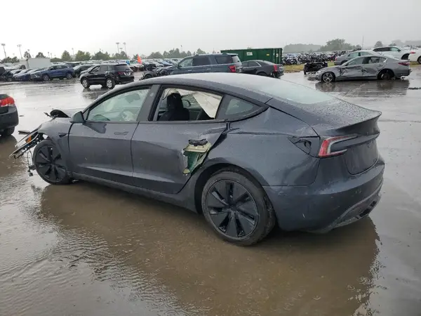 5YJ3E1EA5SF012784 2025 TESLA MODEL 3 - Image 2