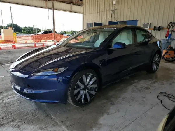 5YJ3E1EA5SF019928 2025 TESLA MODEL 3 - Image 1