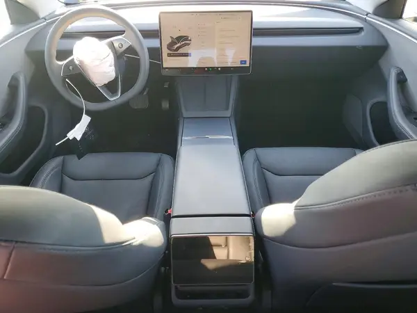5YJ3E1EA5SF022120 2025 TESLA MODEL 3 - Image 8