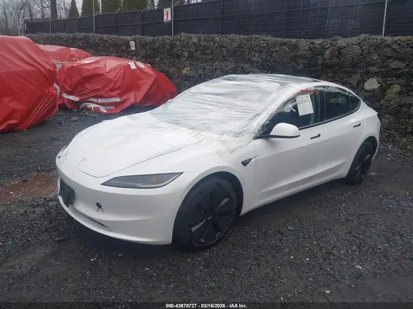 5YJ3E1EA5SF022375 2025 TESLA MODEL 3 - Image 2