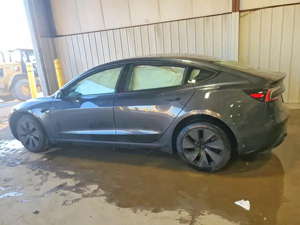 5YJ3E1EA5SF022523 2025 TESLA MODEL 3 - Image 2