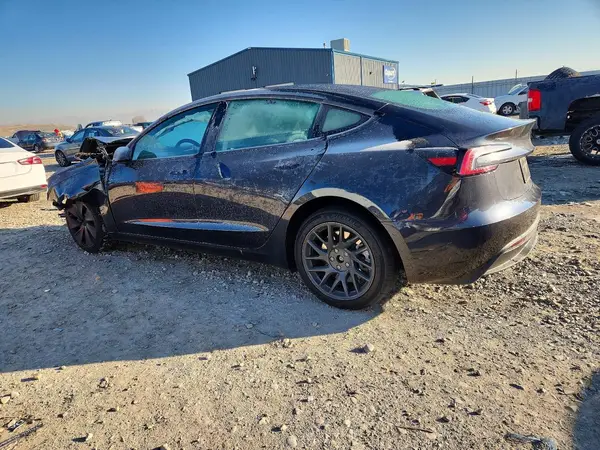 5YJ3E1EA5SF027088 2025 TESLA MODEL 3 - Image 2