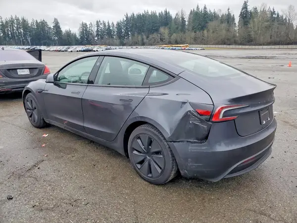 5YJ3E1EA5SF030668 2025 TESLA MODEL 3 - Image 2
