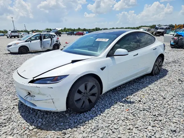 5YJ3E1EA5SF031769 2025 TESLA MODEL 3 - Image 1