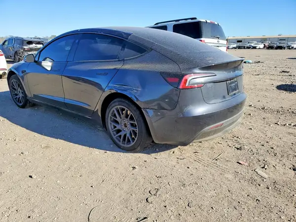5YJ3E1EA5SF040830 2025 TESLA MODEL 3 - Image 2