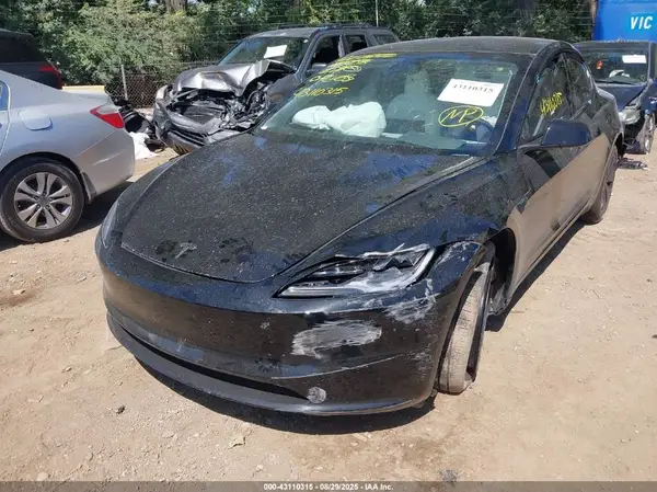 5YJ3E1EA5SF042108 2025 TESLA MODEL 3 - Image 2