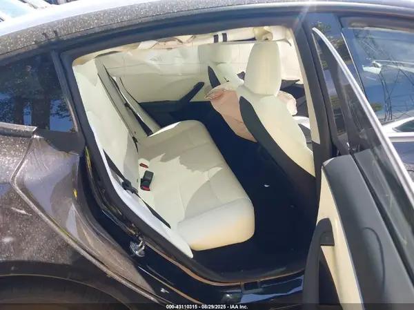 5YJ3E1EA5SF042108 2025 TESLA MODEL 3 - Image 8
