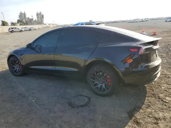 5YJ3E1EA5SF046742 2025 TESLA MODEL 3 - Image 2