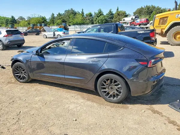 5YJ3E1EA5SF054288 2025 TESLA MODEL 3 - Image 2