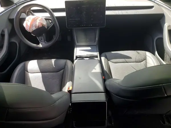 5YJ3E1EA5SF054288 2025 TESLA MODEL 3 - Image 8
