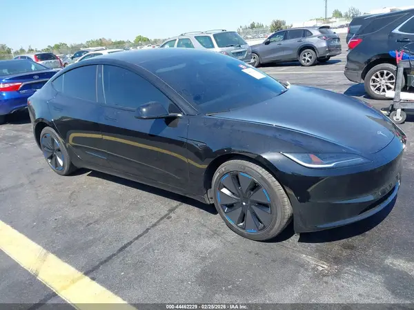 5YJ3E1EA5SF055800 2025 TESLA MODEL 3 - Image 1