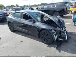 5YJ3E1EA5SF056185 2025 TESLA MODEL 3