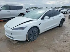 5YJ3E1EA5SF061886 2025 TESLA MODEL 3