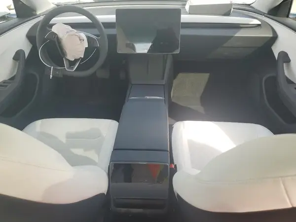 5YJ3E1EA5SF064268 2025 TESLA MODEL 3 - Image 8