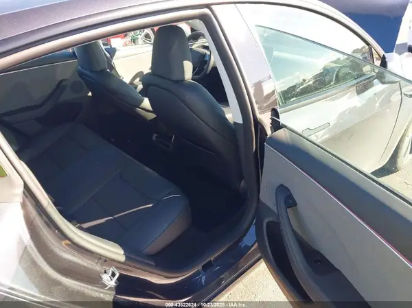 5YJ3E1EA5SF067199 2025 TESLA MODEL 3 - Image 8