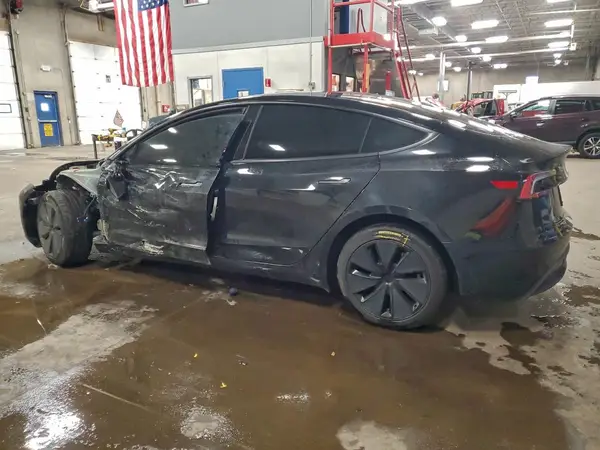 5YJ3E1EA5SF068272 2025 TESLA MODEL 3 - Image 2