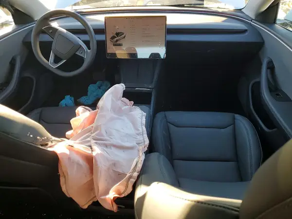 5YJ3E1EA5SF079031 2025 TESLA MODEL 3 - Image 8