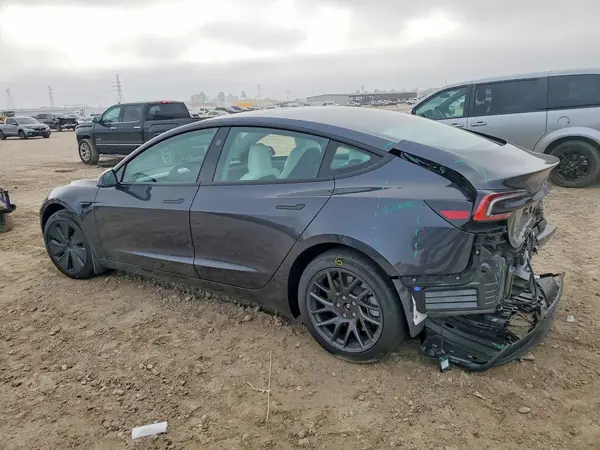 5YJ3E1EA5SF083242 2025 TESLA MODEL 3 - Image 2
