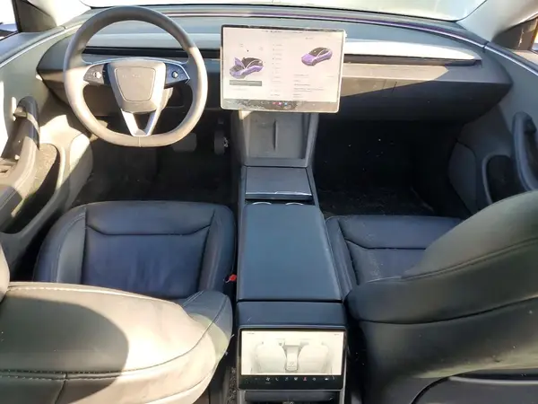 5YJ3E1EA5SF874662 2025 TESLA MODEL 3 - Image 8