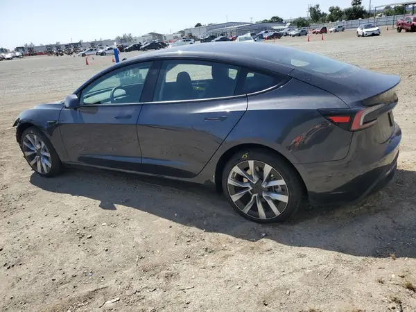 5YJ3E1EA5SF876184 2025 TESLA MODEL 3 - Image 2