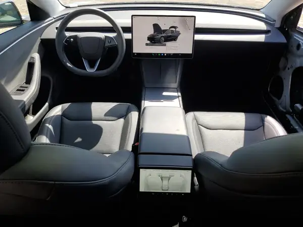5YJ3E1EA5SF876184 2025 TESLA MODEL 3 - Image 8