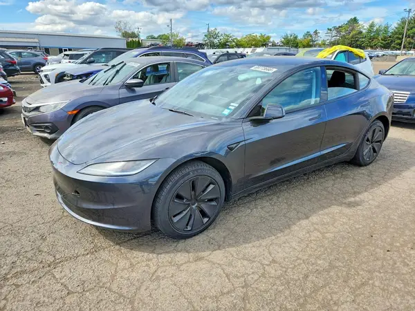 5YJ3E1EA5SF881837 2025 TESLA MODEL 3 - Image 1