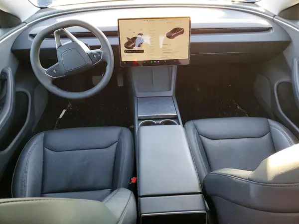 5YJ3E1EA5SF887248 2025 TESLA MODEL 3 - Image 8
