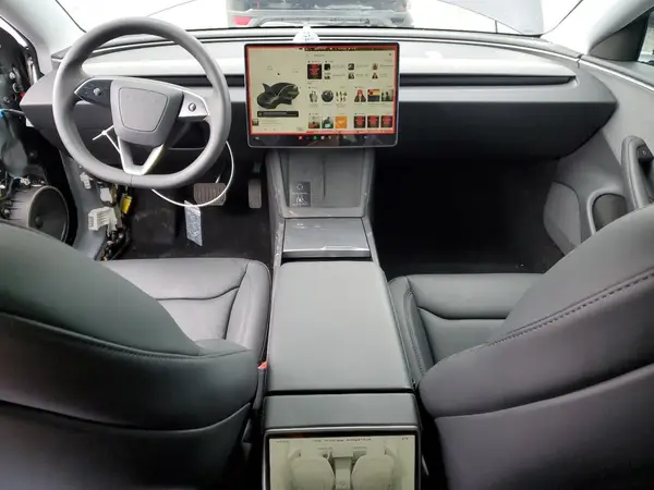 5YJ3E1EA5SF889727 2025 TESLA MODEL 3 - Image 8