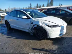 5YJ3E1EA5SF899058 2025 TESLA MODEL 3