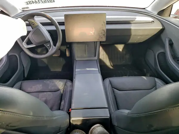 5YJ3E1EA5SF900581 2025 TESLA MODEL 3 - Image 8