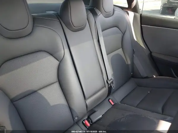 5YJ3E1EA5SF907448 2025 TESLA MODEL 3 - Image 8