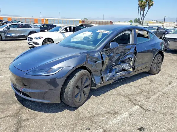 5YJ3E1EA5SF908180 2025 TESLA MODEL 3 - Image 1