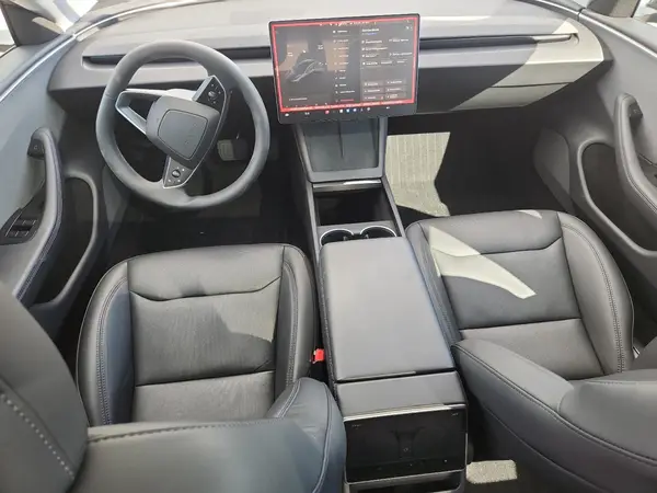 5YJ3E1EA5SF910351 2025 TESLA MODEL 3 - Image 8