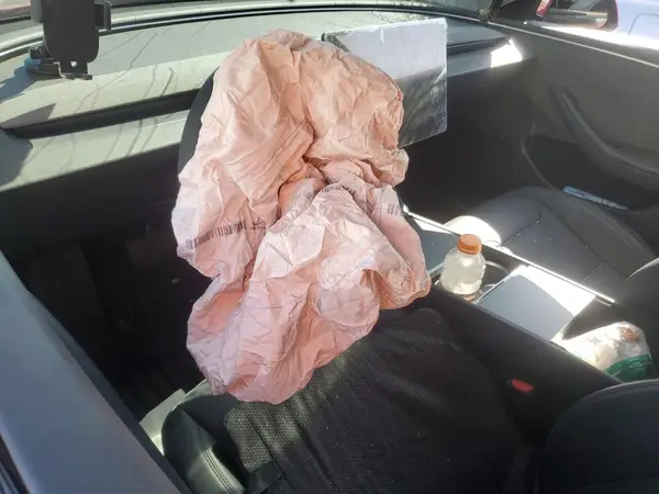 5YJ3E1EA5SF912147 2025 TESLA MODEL 3 - Image 8