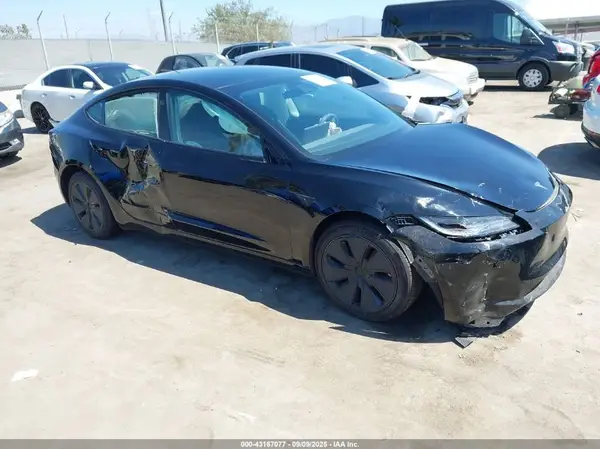 5YJ3E1EA5SF912861 2025 TESLA MODEL 3 - Image 1