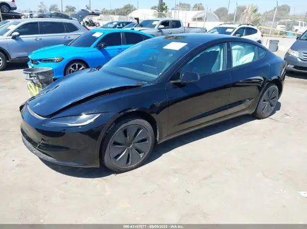 5YJ3E1EA5SF912861 2025 TESLA MODEL 3 - Image 2