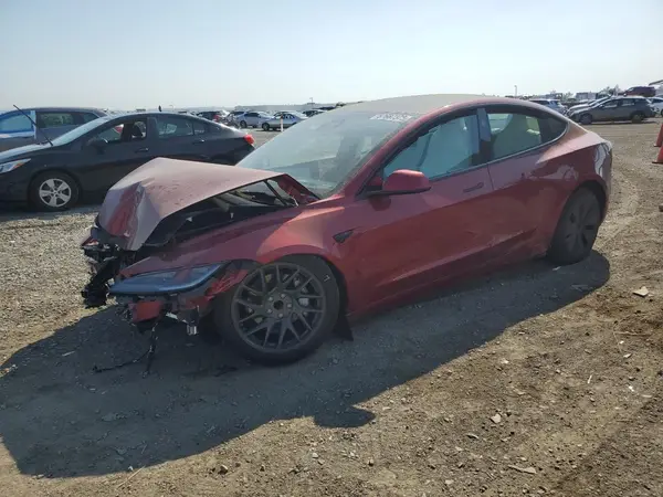5YJ3E1EA5SF913301 2025 TESLA MODEL 3 - Image 1