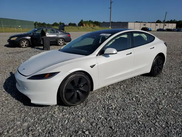 5YJ3E1EA5SF917218 2025 TESLA MODEL 3 - Image 1