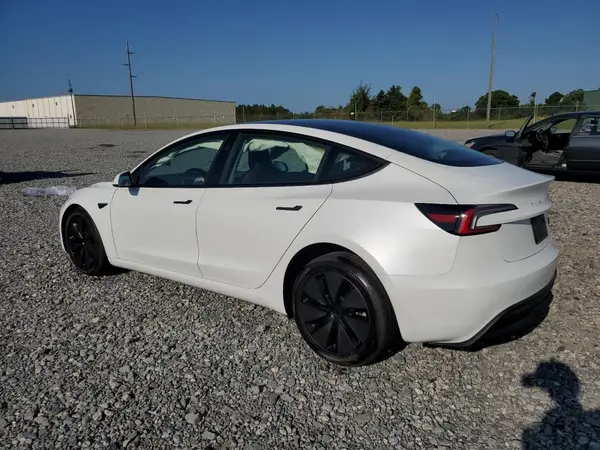 5YJ3E1EA5SF917218 2025 TESLA MODEL 3 - Image 2