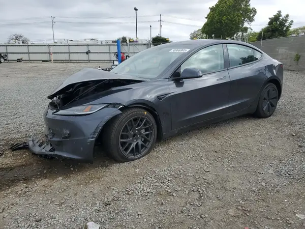 5YJ3E1EA5SF918823 2025 TESLA MODEL 3 - Image 1