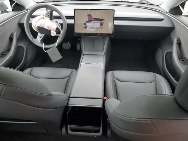 5YJ3E1EA5SF918823 2025 TESLA MODEL 3 - Image 8