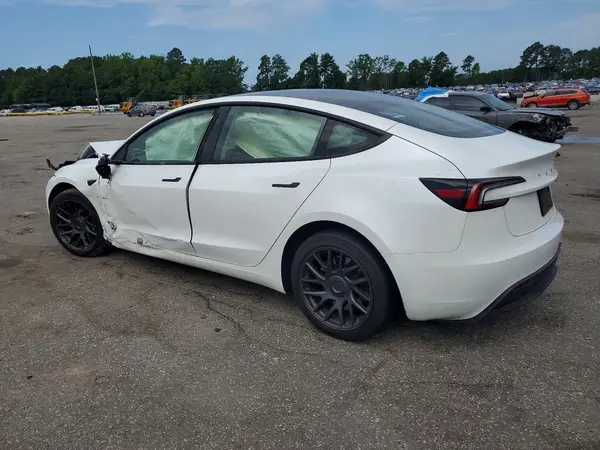 5YJ3E1EA5SF919549 2025 TESLA MODEL 3 - Image 2