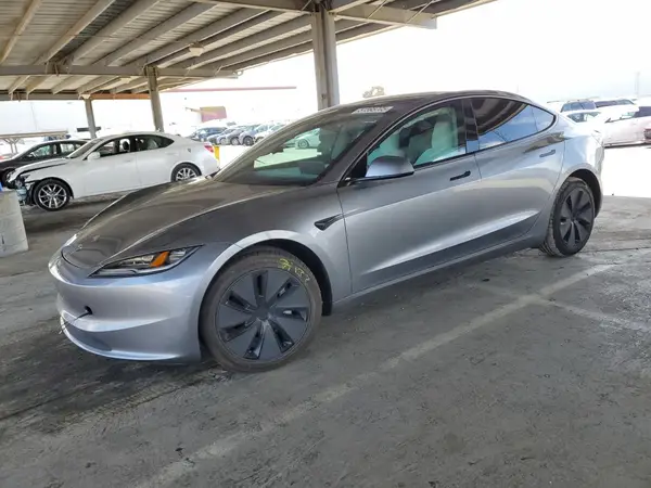 5YJ3E1EA5SF920183 2025 TESLA MODEL 3 - Image 1