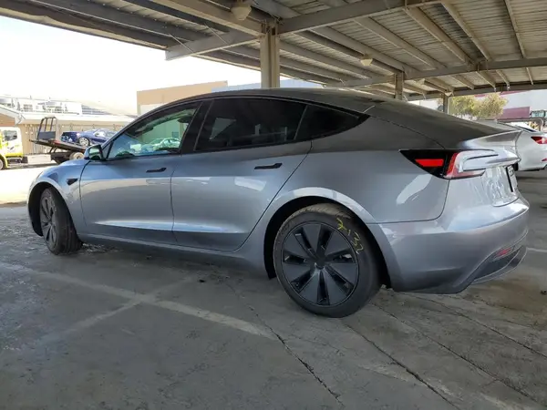 5YJ3E1EA5SF920183 2025 TESLA MODEL 3 - Image 2